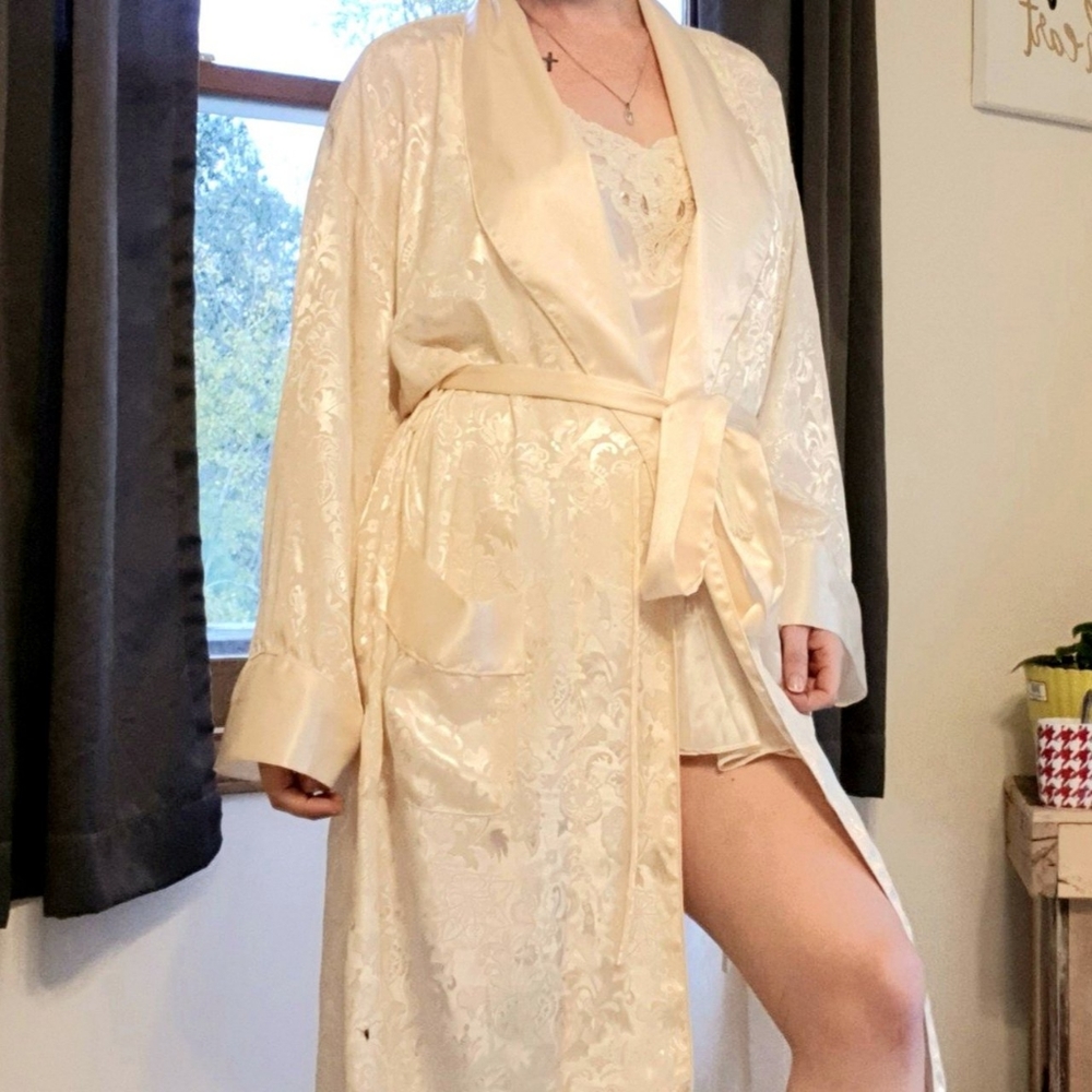 Vintage VS silky robe